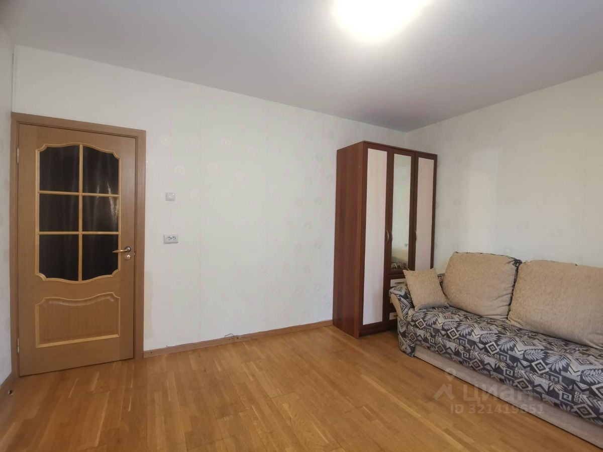 Продажа 3-комн квартиры на вторичном рынке Боткинская улица, 15К2