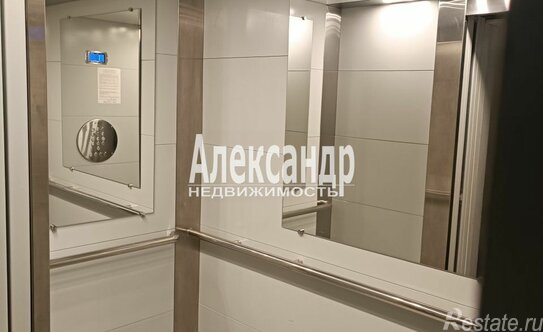 Продажа 3-комн квартиры на вторичном рынке улица Савушкина,  д. 115 к4