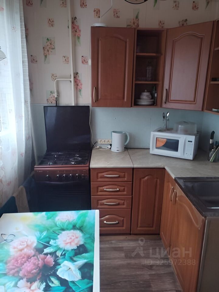 Продажа 1-комн квартиры на вторичном рынке Кингисепп, улица Жукова, 12а