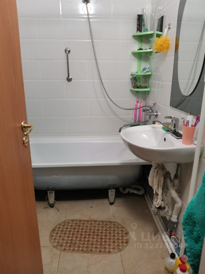 Продажа 2-комн квартиры на вторичном рынке Дубровка пгт, улица Советская, 7к2