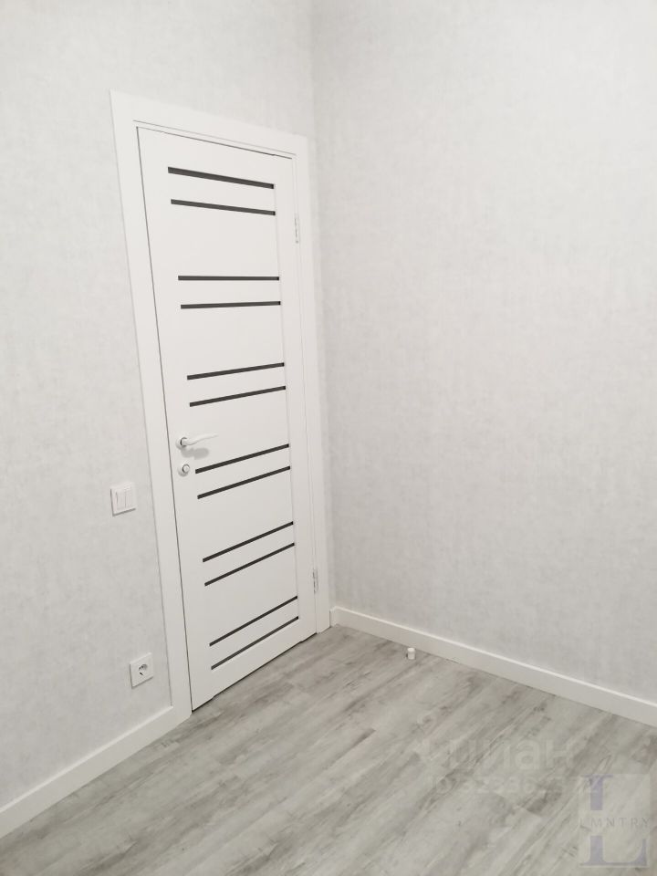 Продажа 1-комн квартиры на вторичном рынке Коломяжский проспект, 13к3