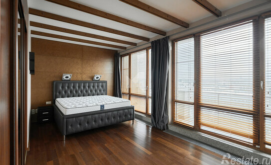 Продажа 4-комн квартиры на вторичном рынке Страстной бульвар,  д. 10 к1