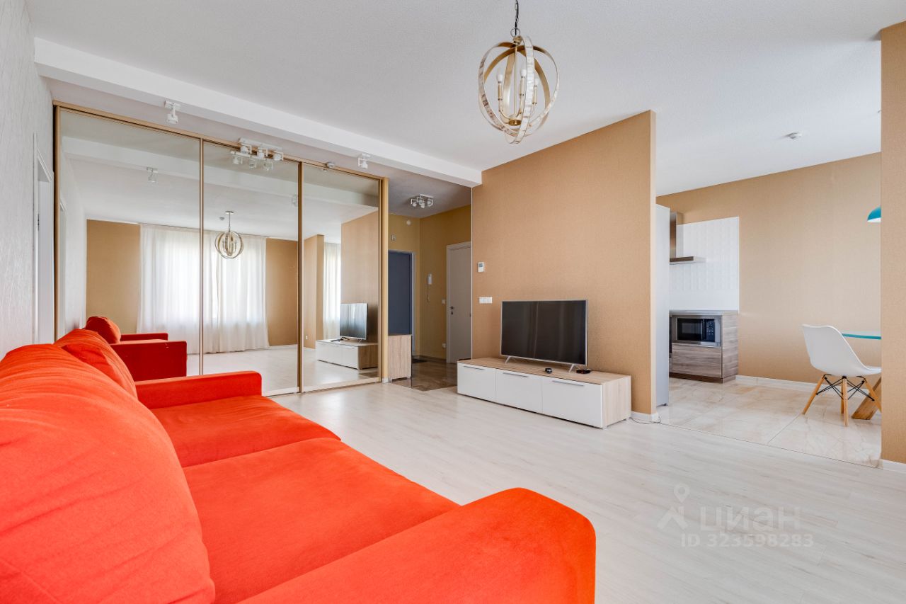 Аренда 2-комн квартиры на вторичном рынке набережная Обводного Канала, 108