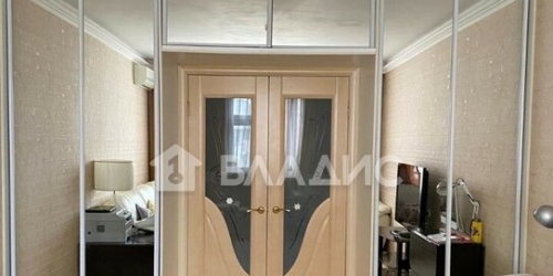 3-комн квартира улица Маршала Савицкого,  д. 28