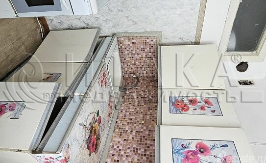 Продажа 2-комн квартиры на вторичном рынке Подпорожье, ул Комсомольская,  д. 2,  к. А