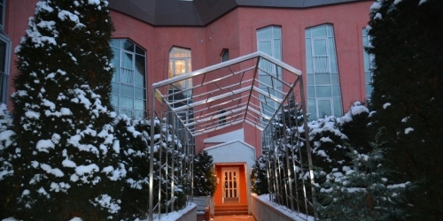 2-комн квартира Парголовский пер ,  д. 8