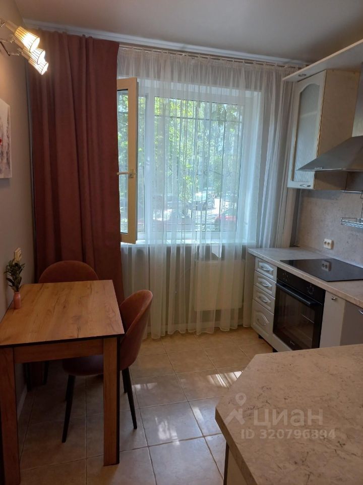 Продажа 2-комн квартиры на вторичном рынке улица Кораблестроителей, 39К1