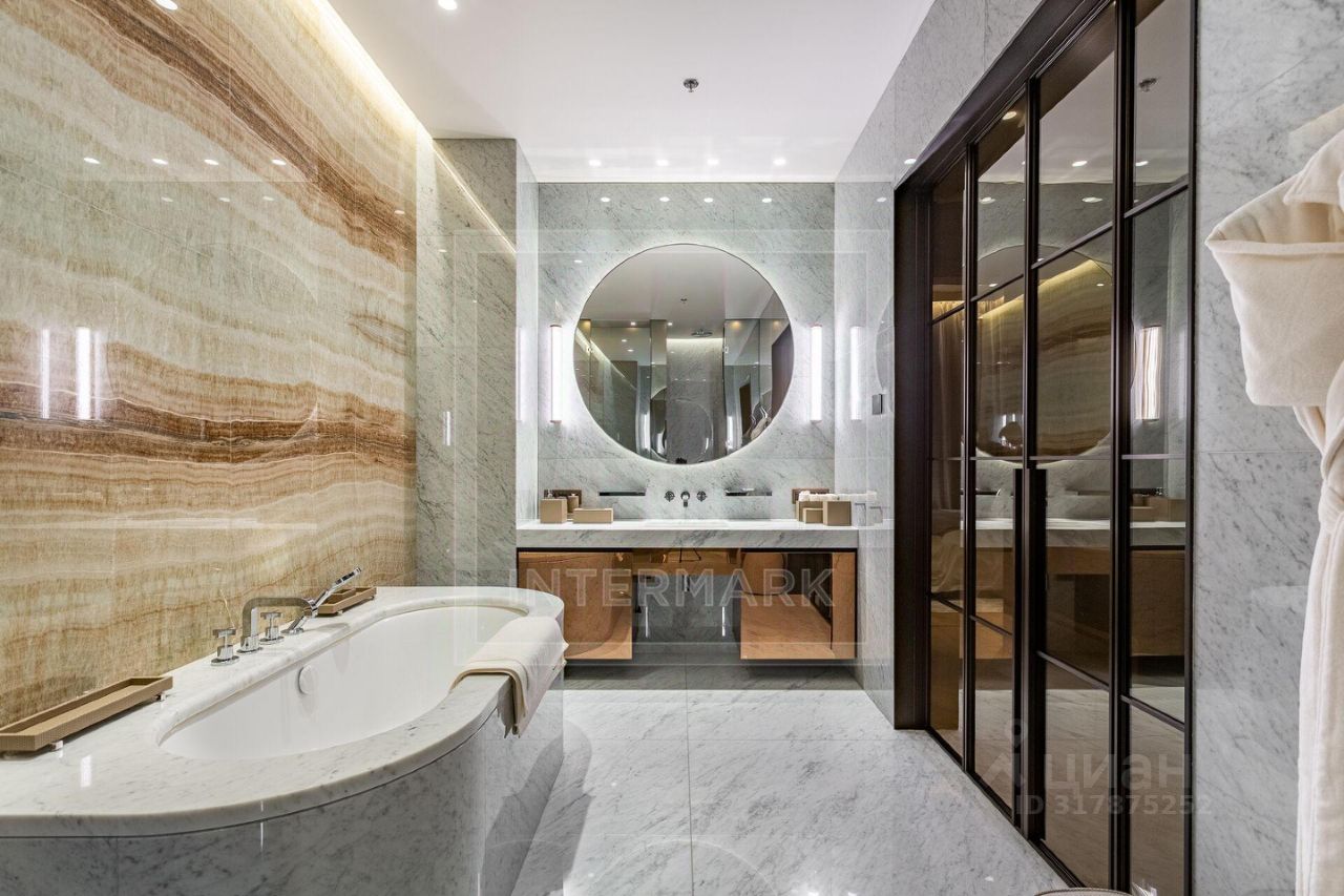 Продажа 3-комн квартиры на вторичном рынке Большая Никитская улица, 9