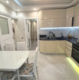Продажа 3-комн квартиры на вторичном рынке Московский г,  д. 20