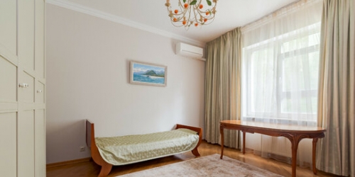 5-комн квартира ул Островная,  д. 16