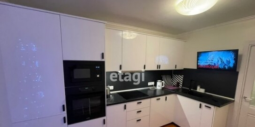 1-комн квартира ул Бурцева,  д. 18