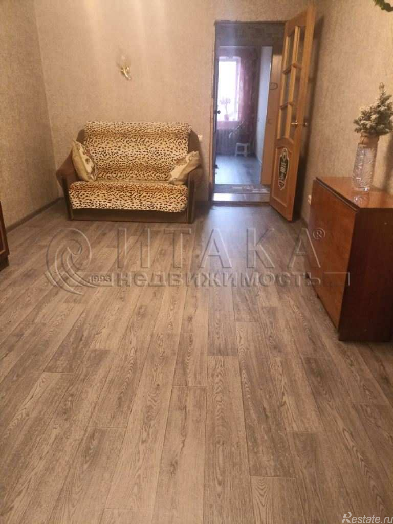 Продажа 2-комн квартиры на вторичном рынке Луга, Победы ул., д. 12