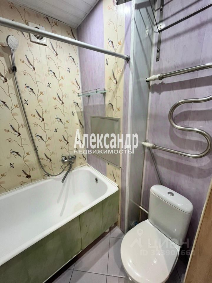 Продажа 1-комн квартиры на вторичном рынке пос. Шушары, Московское шоссе, 278