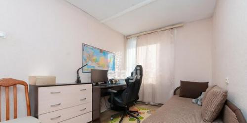 3-комн квартира ул Солдата Корзуна,  д. 52