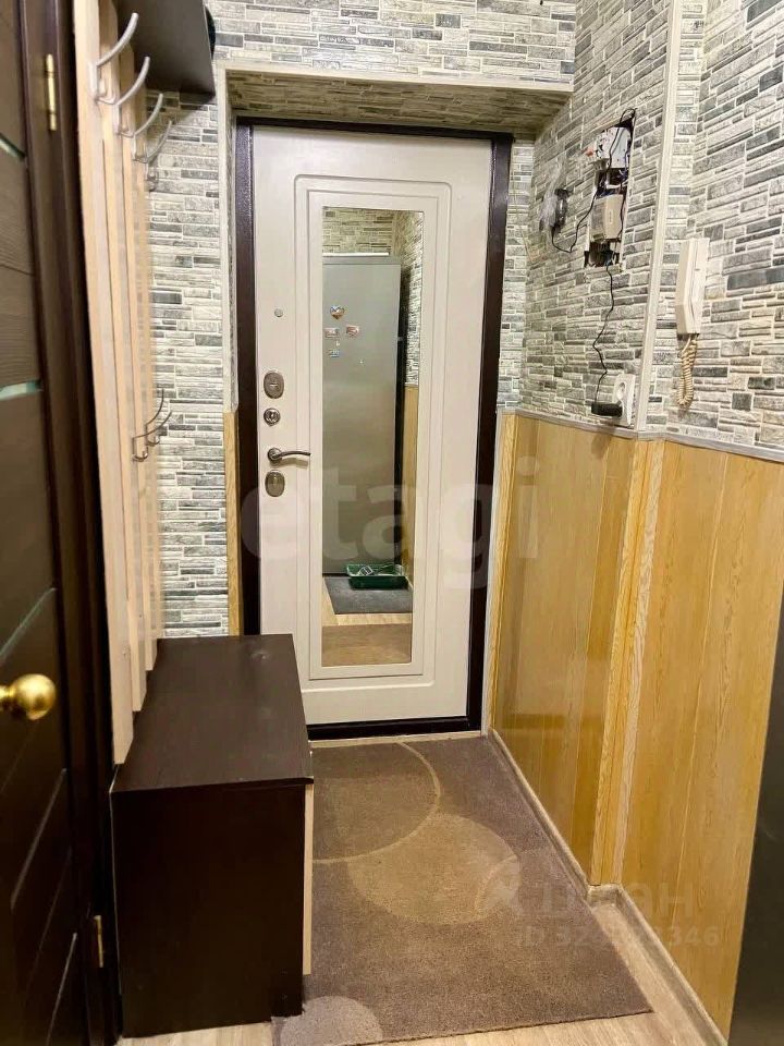 Продажа 1-комн квартиры на вторичном рынке Серпухов, улица Дзержинского, 38