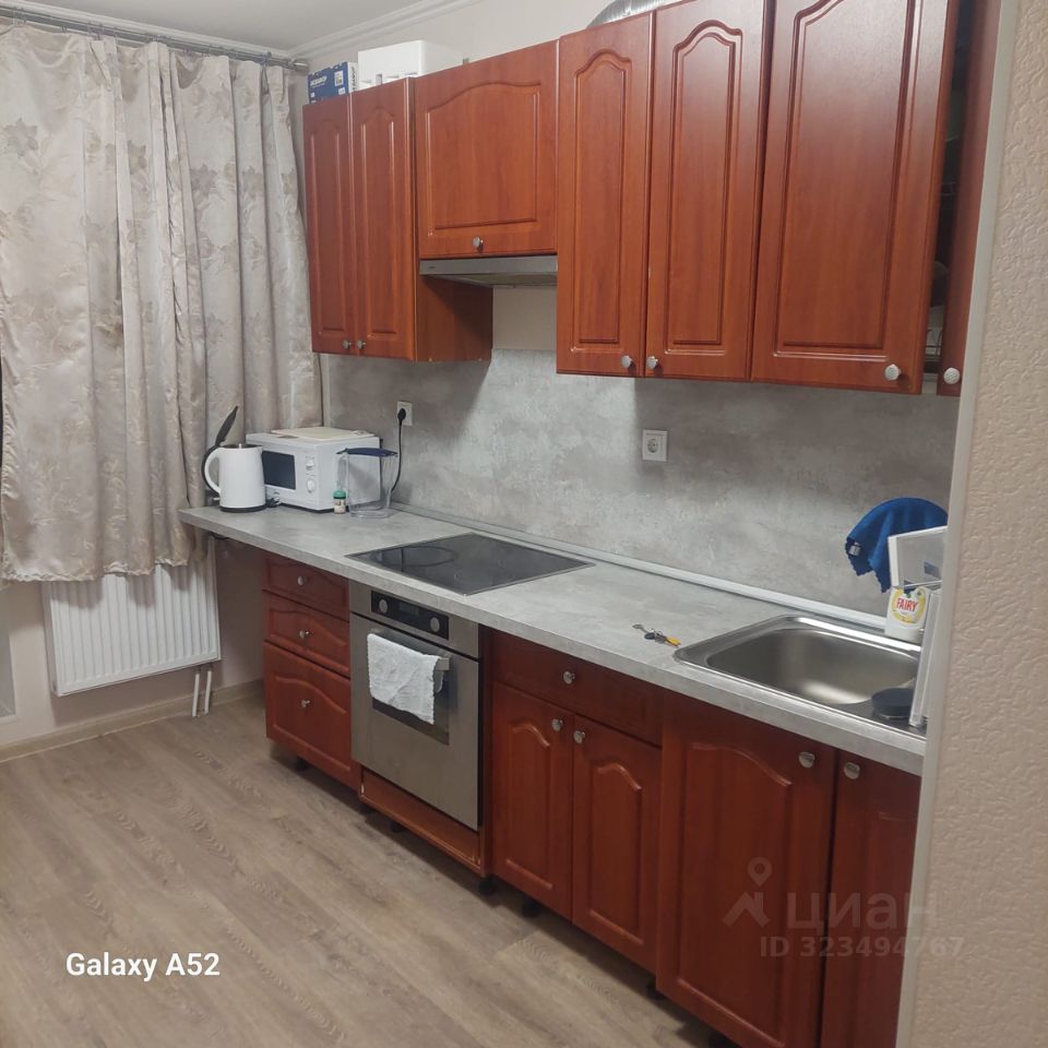 Аренда 1-комн квартиры на вторичном рынке Мурино, улица Шоссе в Лаврики, 70к1