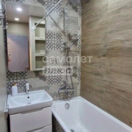 Продажа 3-комн квартиры на вторичном рынке улица Расковой,  д. 14