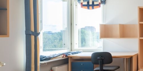 4-комн квартира проспект Тореза, 96