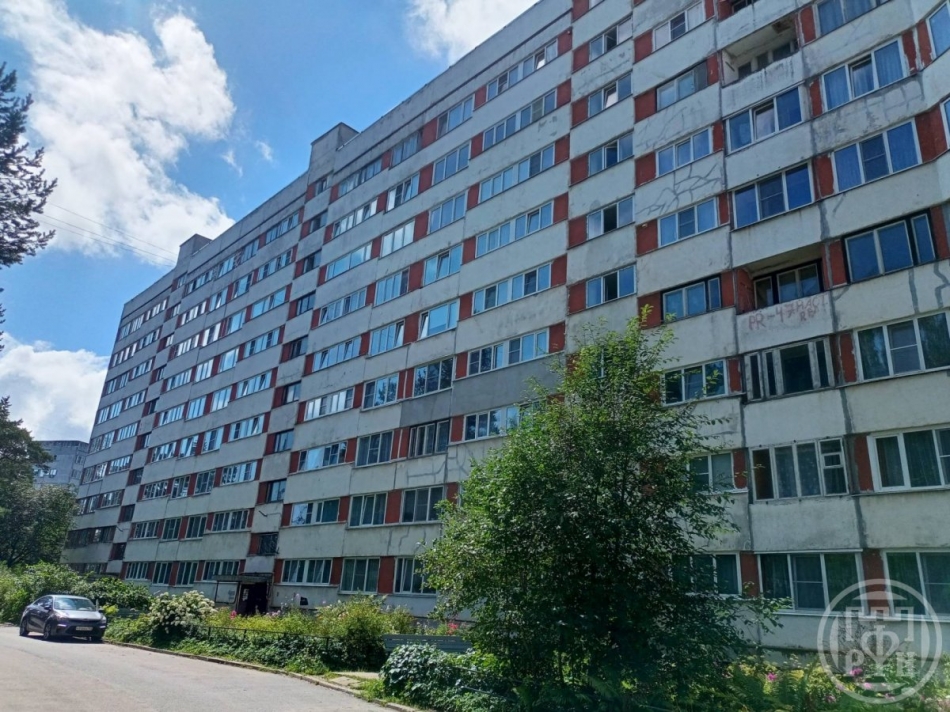 Продажа 2-комн квартиры на вторичном рынке Приладожский пгт., Садовая ул. ,  д. 4