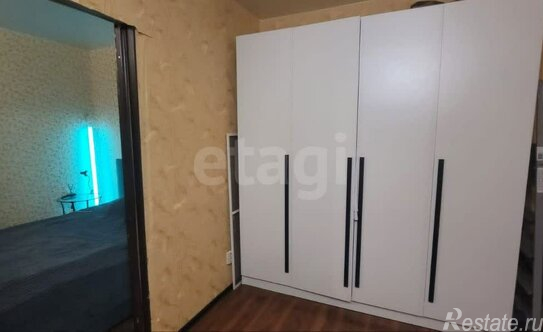 Продажа 2-комн квартиры на вторичном рынке Светлановский пр-кт,  д. 29