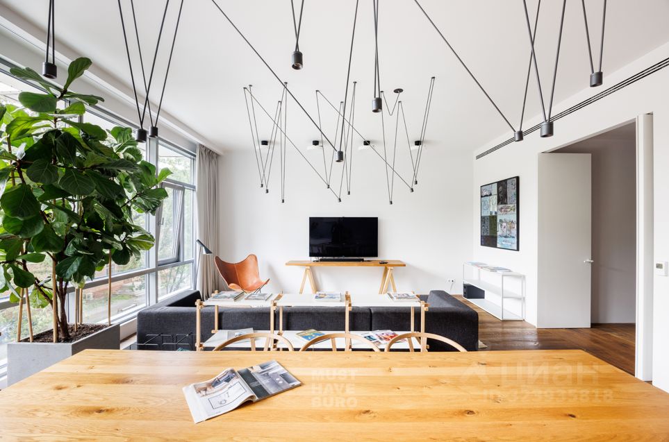 Продажа 3-комн квартиры на вторичном рынке улица Советской Армии, 6