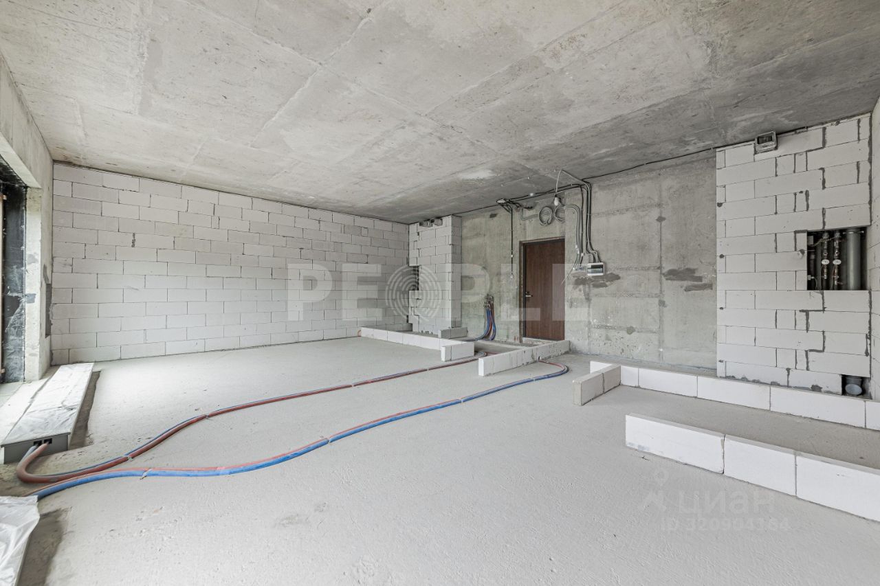 Продажа 2-комн квартиры на вторичном рынке Мосфильмовская улица, 1С28