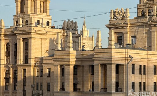 Продажа 2-комн квартиры на вторичном рынке Украинский бульвар