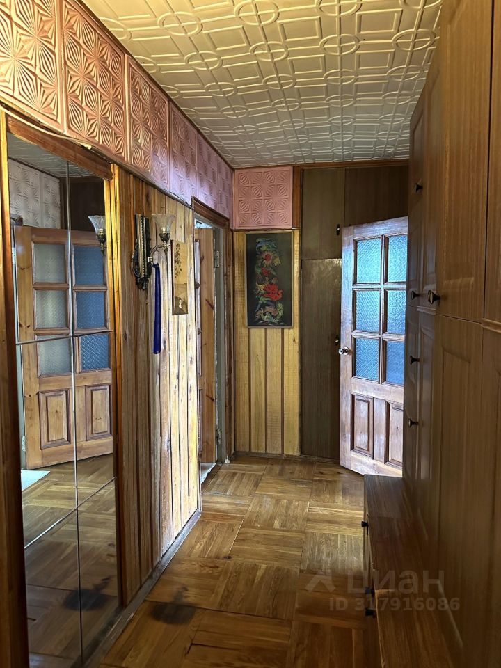 Продажа 3-комн квартиры на вторичном рынке Колпино, Оборонная улица, 2