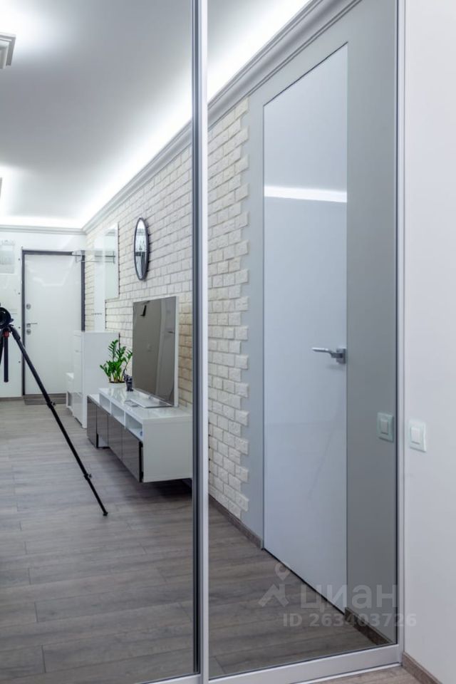 Продажа 3-комн квартиры на вторичном рынке Славянский бульвар, 13К1