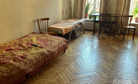 Продажа 5-комн квартиры на вторичном рынке Спасский пер,  д. 10