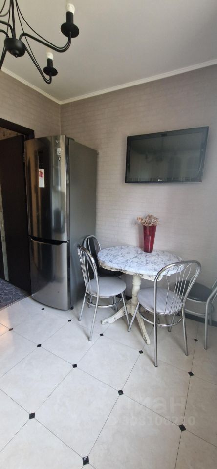 Аренда 2-комн квартиры на вторичном рынке улица Дыбенко, 12К3