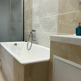 Продажа 5-комн квартиры на вторичном рынке Английский проспект,  д. 26