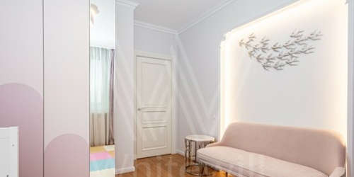 4-комн квартира улица Трофимова,  д. 10