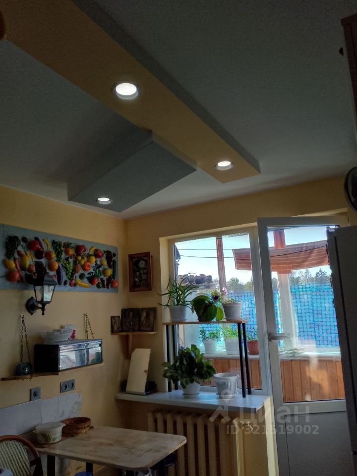 Продажа 1-комн квартиры на вторичном рынке пос. Осельки, 111