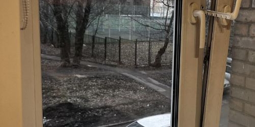 3-комн квартира улица Молостовых, 11К6