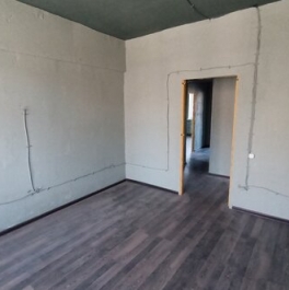 Продажа 3-комн квартиры на вторичном рынке улица Адмирала Макарова,  д. 13