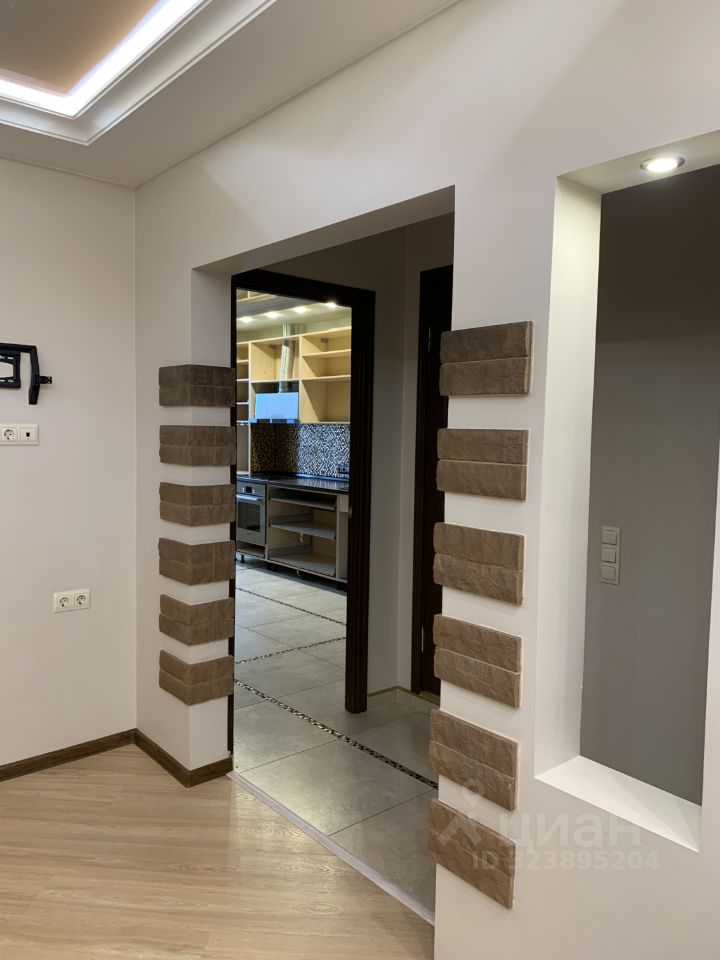 Продажа 4-комн квартиры на вторичном рынке улица Даниила Хармса, 4