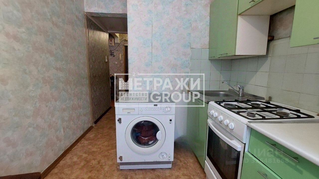 Продажа 1-комн квартиры на вторичном рынке Лосино-Петровский, улица Строителей,  д. 11