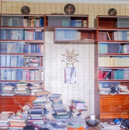 Продажа 2-комн квартиры на вторичном рынке улица Костякова,  д. 6/5