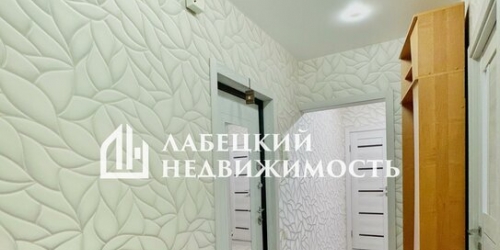 3-комн квартира Композиторов ул,  д. 7