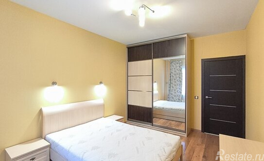 Продажа 1-комн квартиры на вторичном рынке ул Оптиков,  д. 51,  к. 1