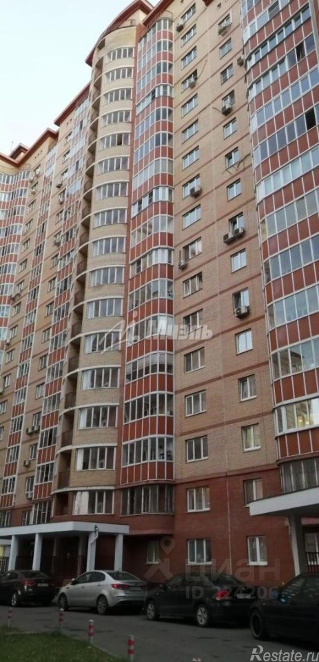 Аренда 2-комн квартиры на вторичном рынке ВНИИССОК, улица Михаила Кутузова,  д. 3