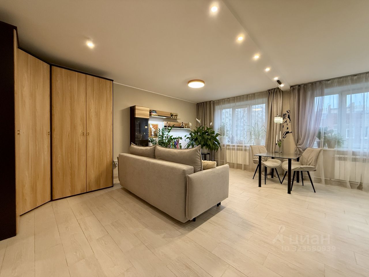 Продажа 3-комн квартиры на вторичном рынке Комендантский проспект, 30К1
