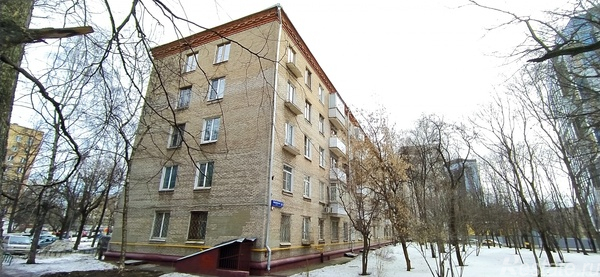 Продажа 3-комн квартиры на вторичном рынке Ивановская ул,  д. 18