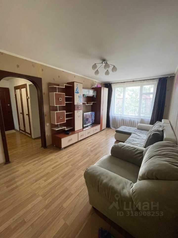 Продажа 3-комн квартиры на вторичном рынке Дедовск г., улица Красный Октябрь, 1