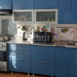 Продажа 3-комн квартиры на вторичном рынке Гатчина г, Мариенбург сад,  д. 11