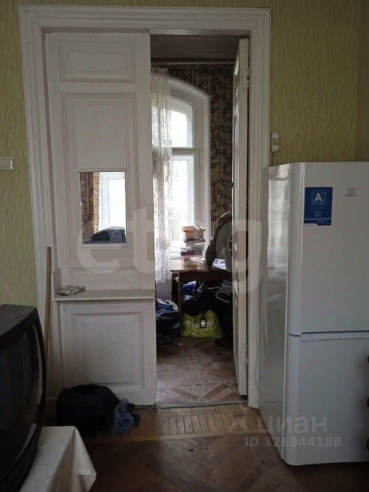 Продажа 5-комн квартиры на вторичном рынке Кирочная улица, 18