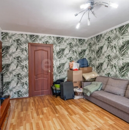 Продажа 3-комн квартиры на вторичном рынке улица Белы Куна,  д. 13 к3