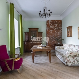 Продажа 5-комн квартиры на вторичном рынке Почтамтская ул. ,  д. 13