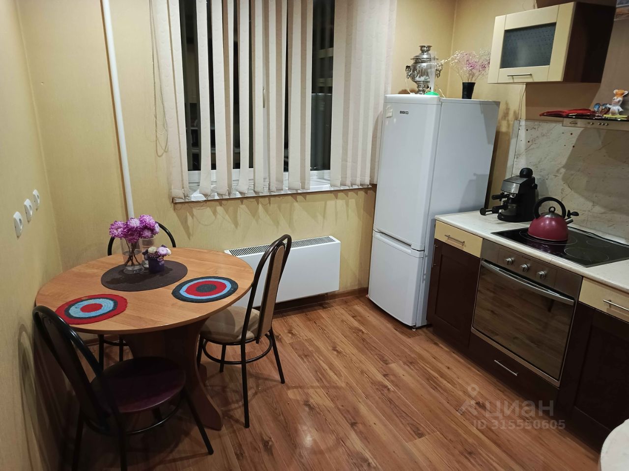 Продажа 1-комн квартиры на вторичном рынке Сергиев Посад, улица Глинки, 8а